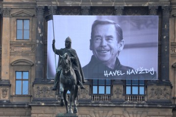 Václav_Havel_2014_Václavské_náměstí